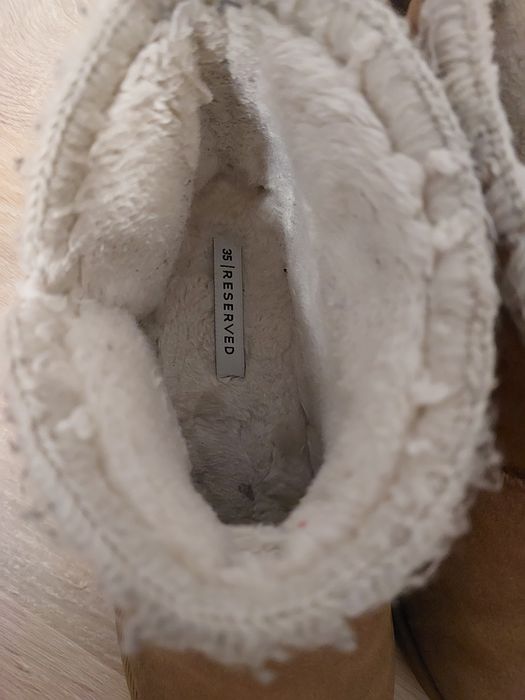 Зимові черевики для дівчинки Reserved 35р