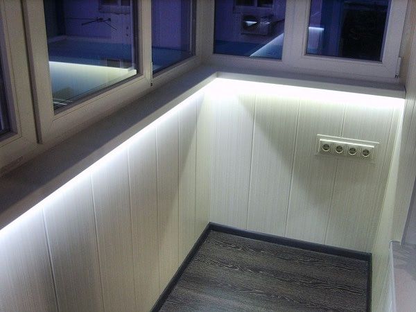 Підвіконня, відливи, сітки від мух, ролети, дитячі замки, ручки