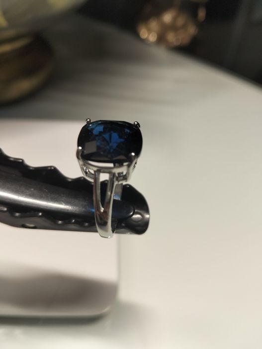 Каблучка з наносапфіром