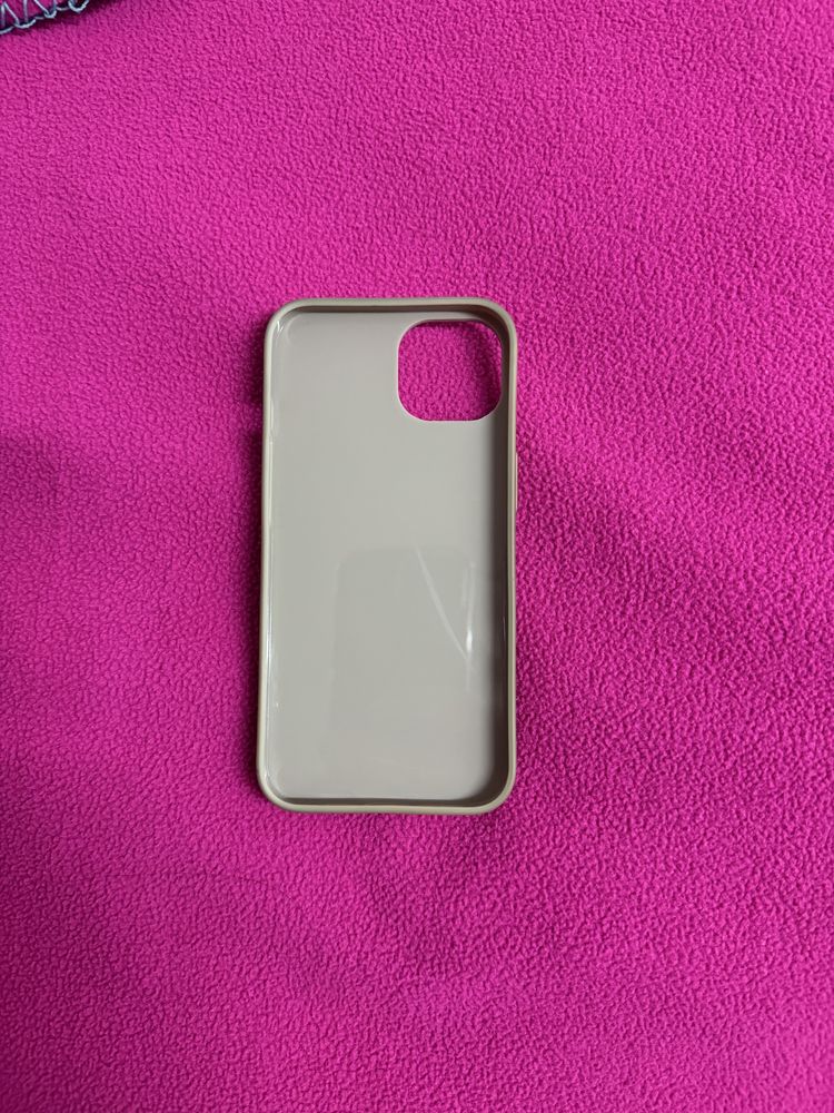 Etui IPhone 13 Bezowa