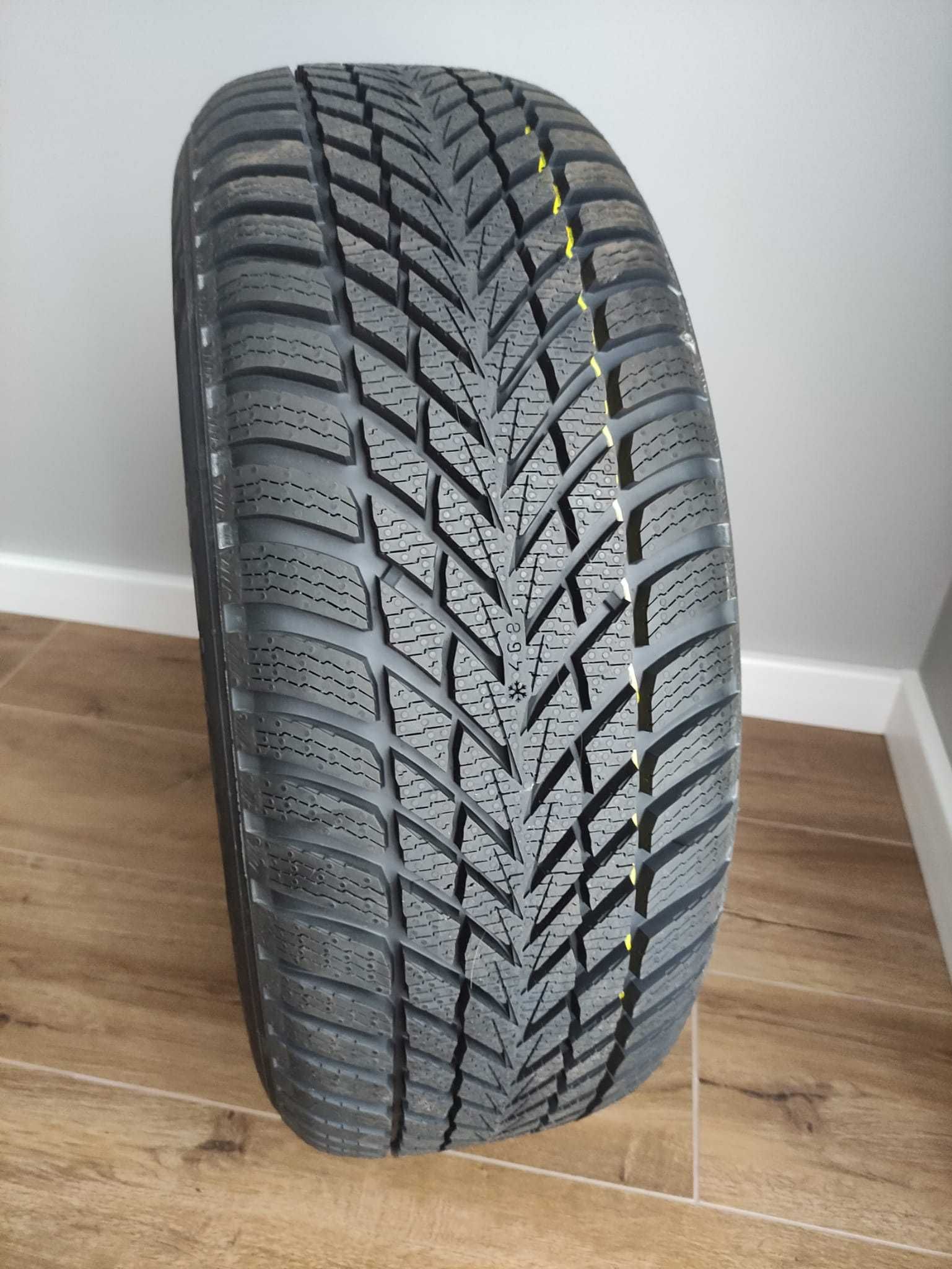2 X NOKIAN Tyres Snowproff 2 215/55 R17 94H