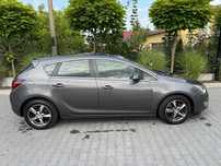 Opel Astra Ładna zadbana Astra J wersja Cosmo xenon skóra nawigacja Pdc