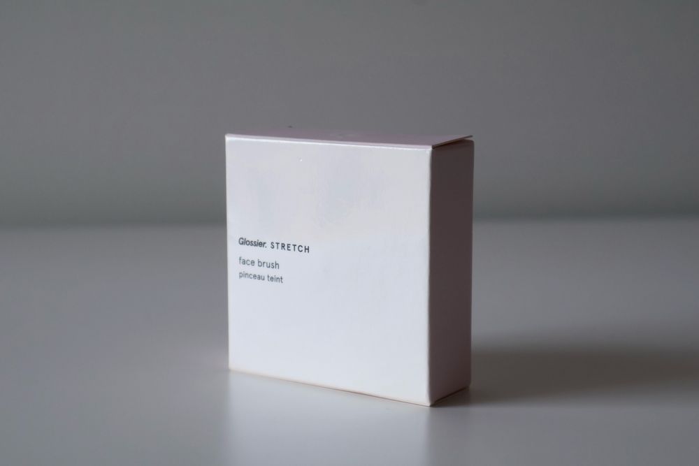 Pincel Base Glossier Stretch Foundation Brush – PORTES INCLUÍDOS