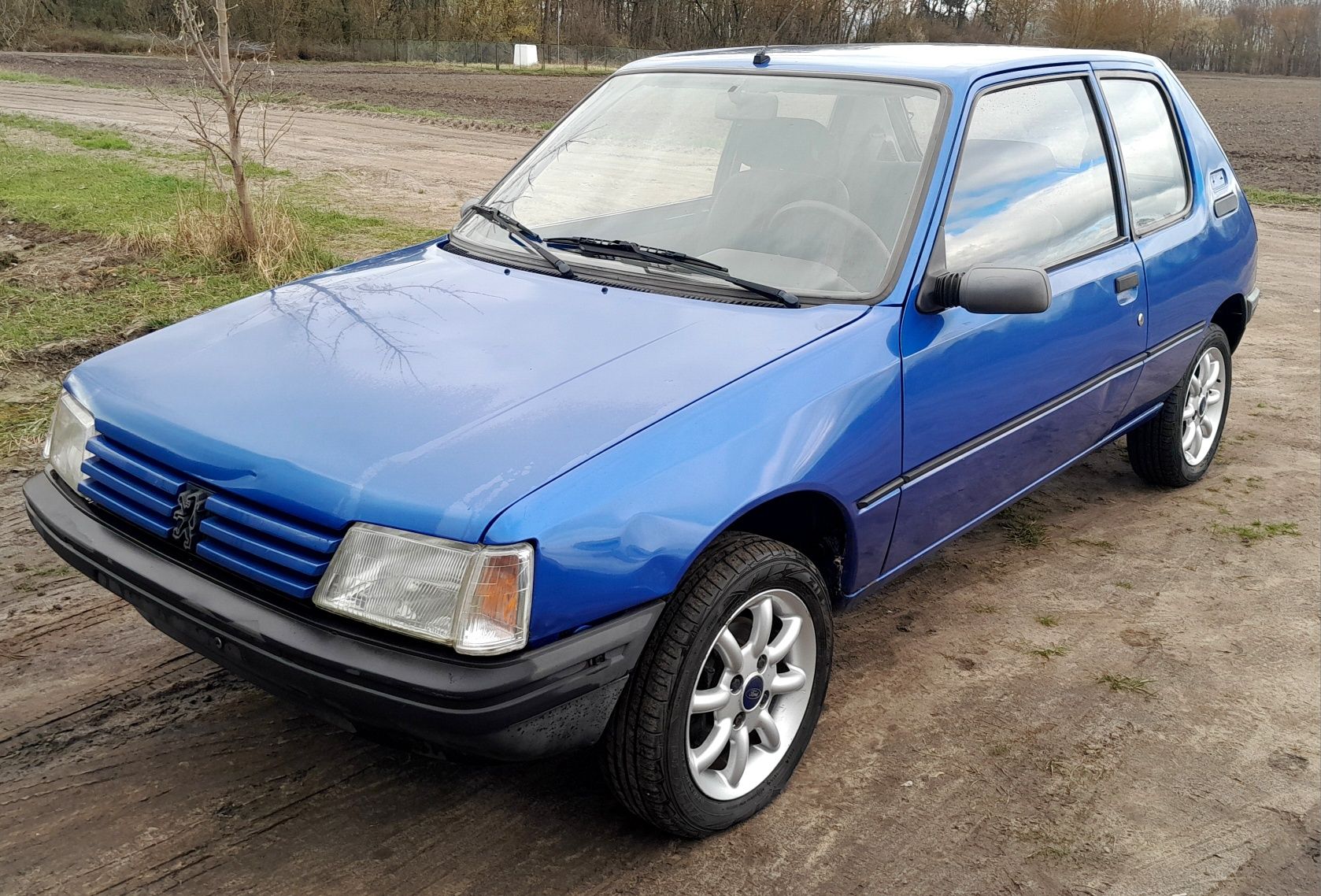 Peugeot 205 1.4benzynka maly klasyk z Niemiec