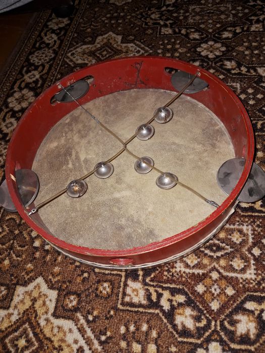 Бубен деревяний з дзвінками та тарілочками стан,як новий