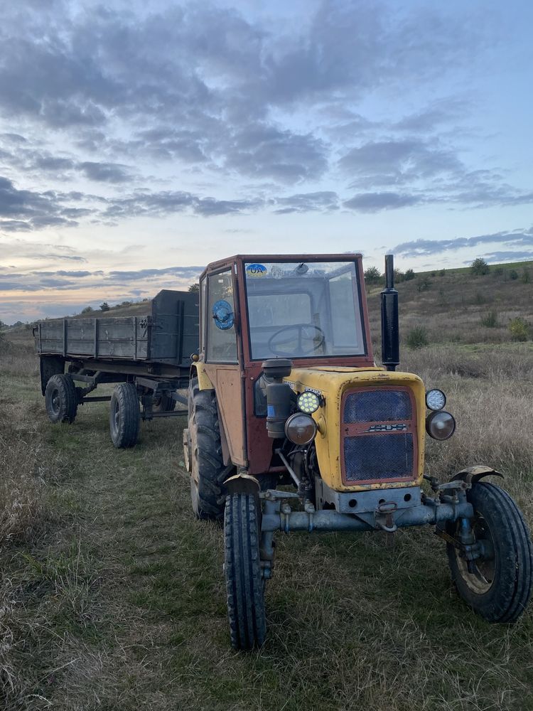 трактор Ursus c330