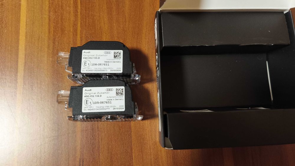 Оригинальная LED подсветка/проекция дверей Audi S3/S4/S6/SQ5/SQ7/SQ8