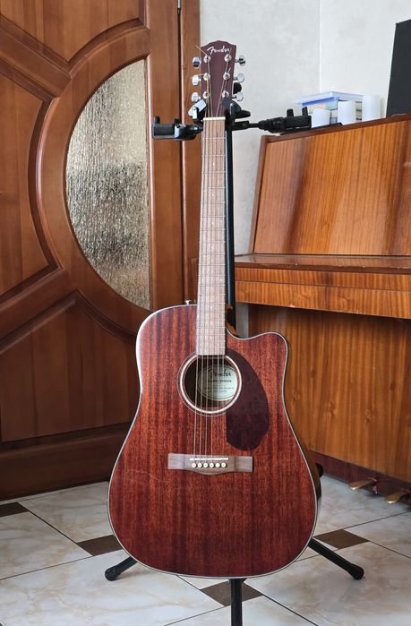 Електроакустична гітара Fender CD-140SCE ALL Mahogany + кейс Fender
Е