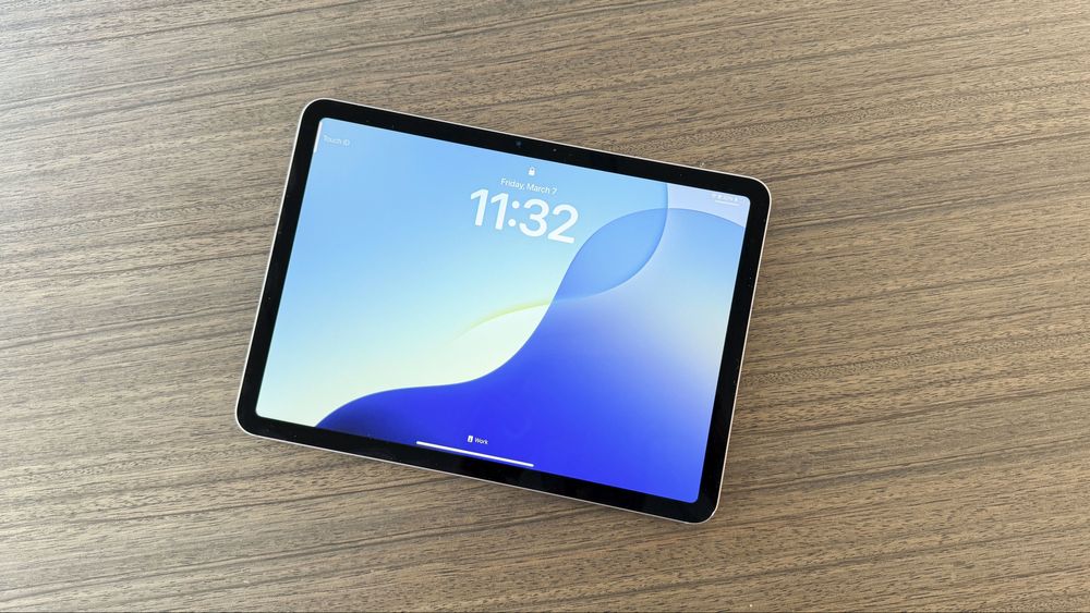 iPad air 11” 2025 M3 com garantia como novo