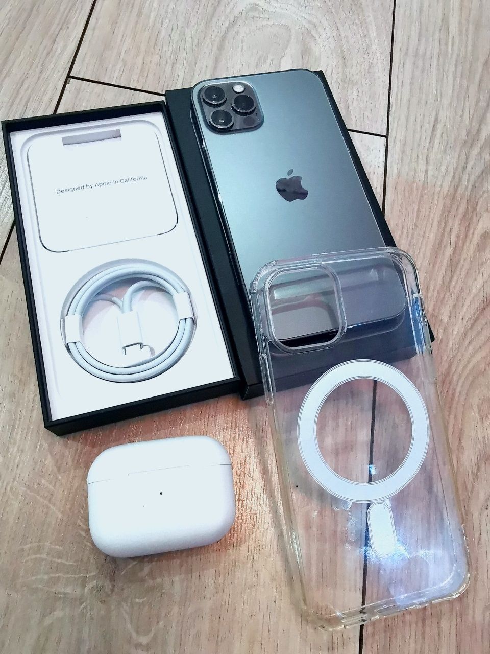 Продам iPhone 12 pro 256gb