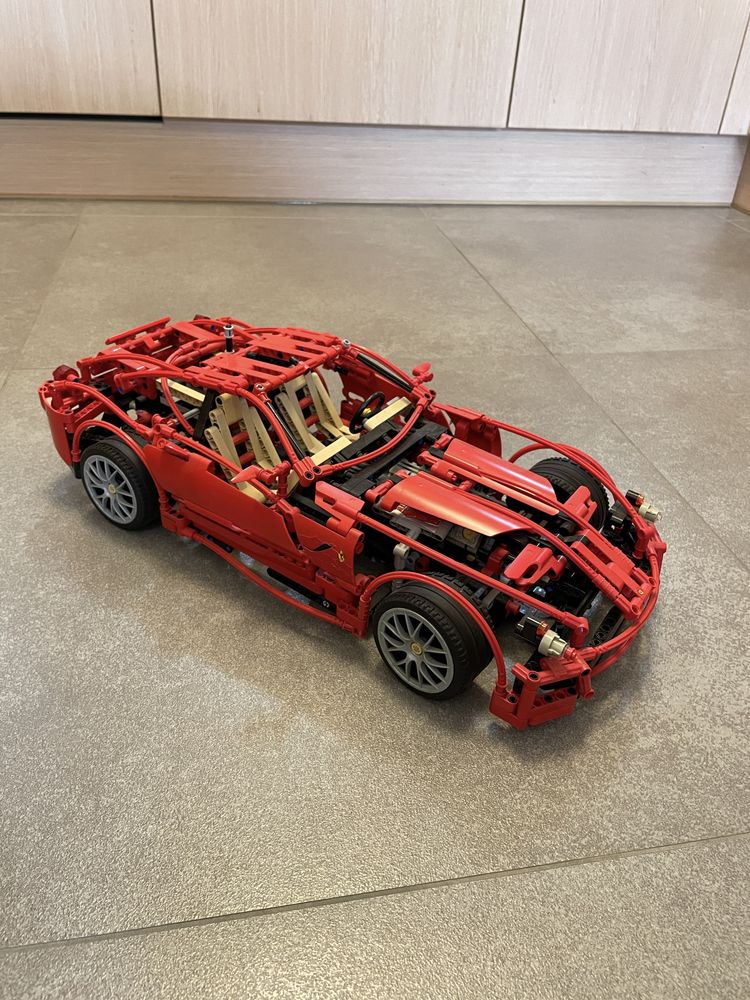 LEGO Technic Wyścigówka Ferrari 599 GTB Fiorano 2007