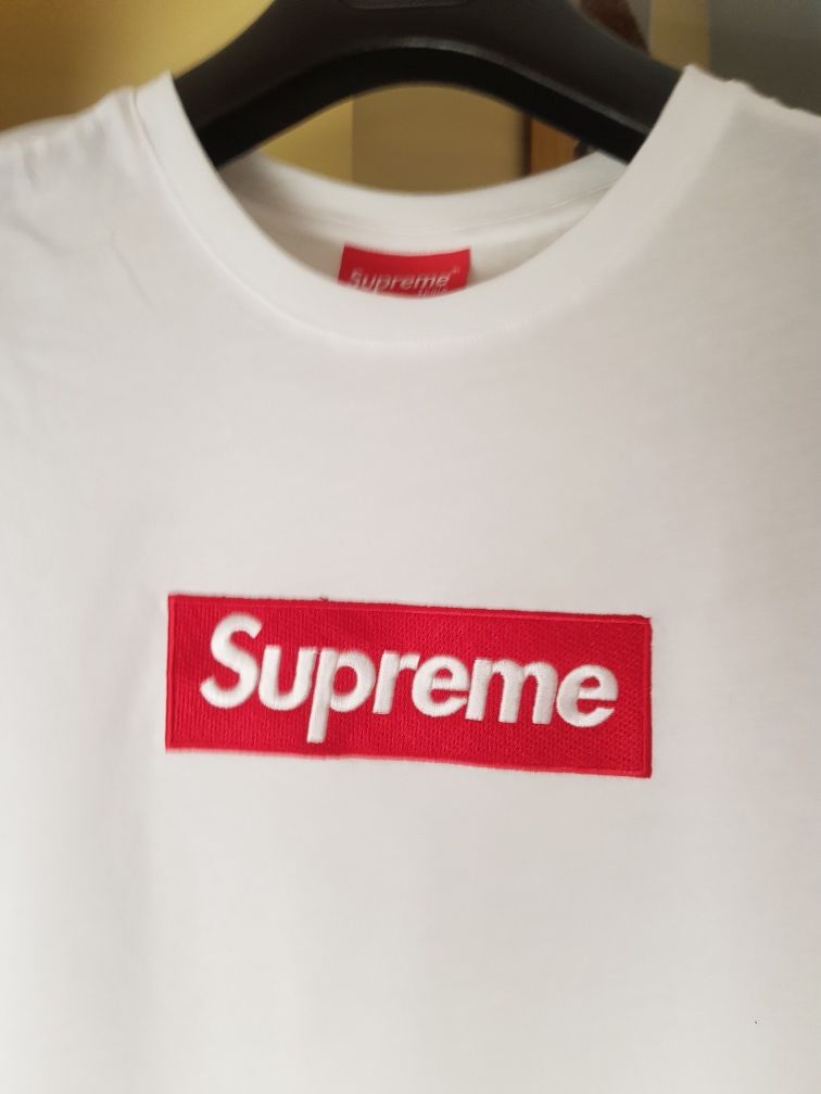 T shirt Supreme branca