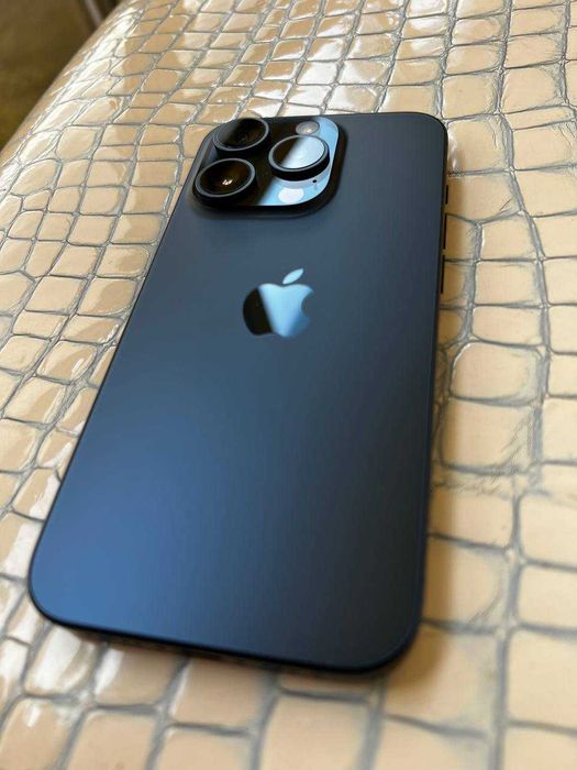 iPhone 15 Pro 256Gb blue titanium