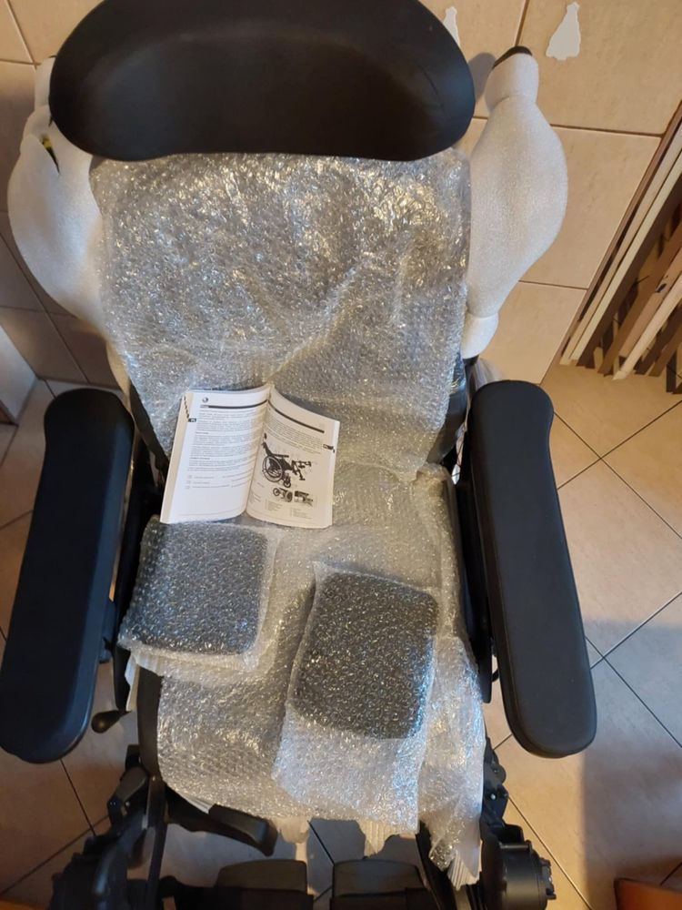INOVYS 2 Wózek inwalidzki multipozycyjny