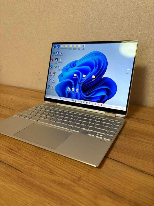 Ноутбук HP Spectre x360 Convertible 14-ea0xxx в ідеальному стані