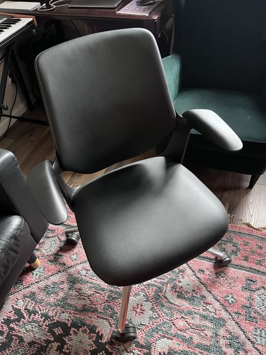 Krzesło biurowe obrotowe fotel Profim Trillo Pro 21HST czarne nie ikea