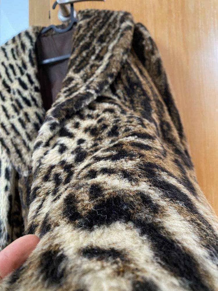 Casaco de pelo de leopardo (sintetico)
