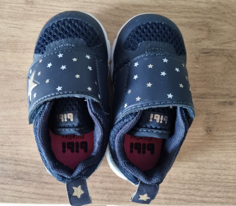 Buty adidaski na rzepy, sneakersy dla dziewczynki r.22 Bibi
