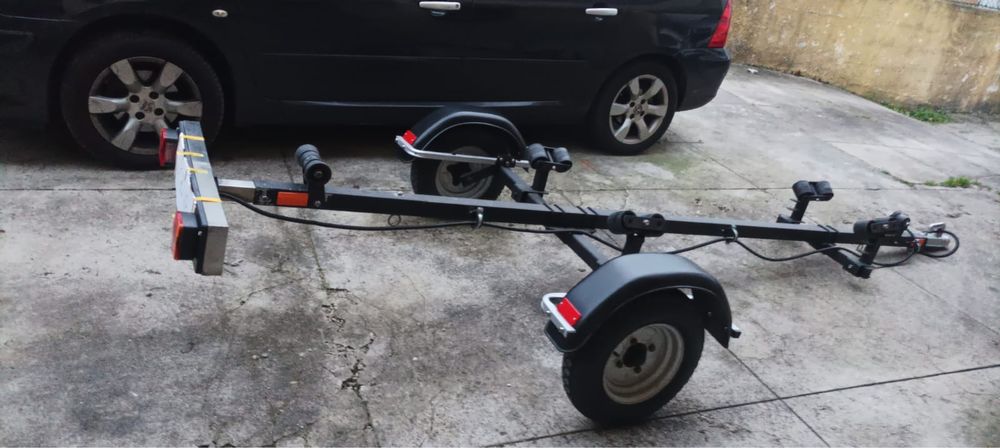 Atrelado para Kayak ou Mota de água