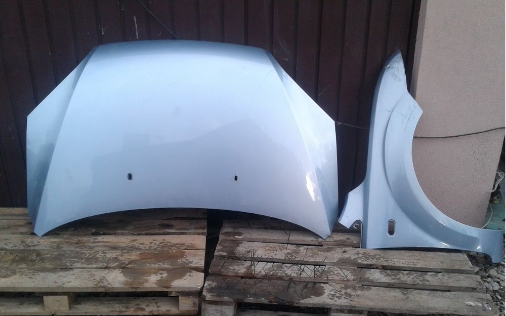 Ford Focus MK2 Błotnik Prawy Przód Przedni Maska Przednia Lampa Zderza