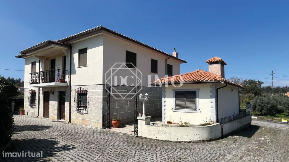Mouraz – Moradia T5 inserida em quinta com mais de 6.000m²