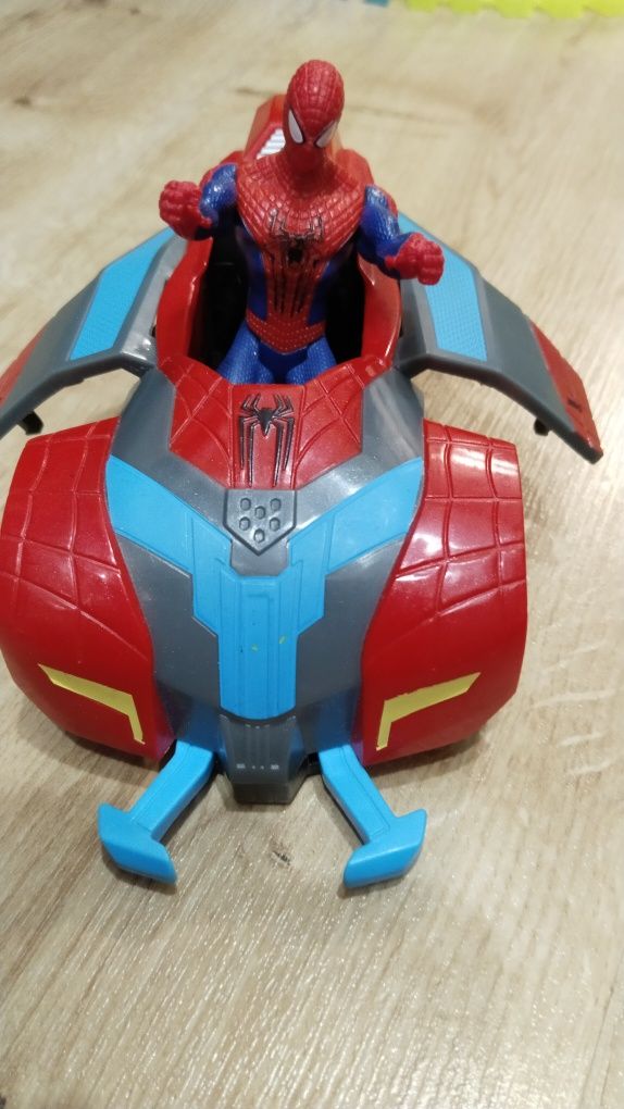 Auto spider Man samojeżdżące