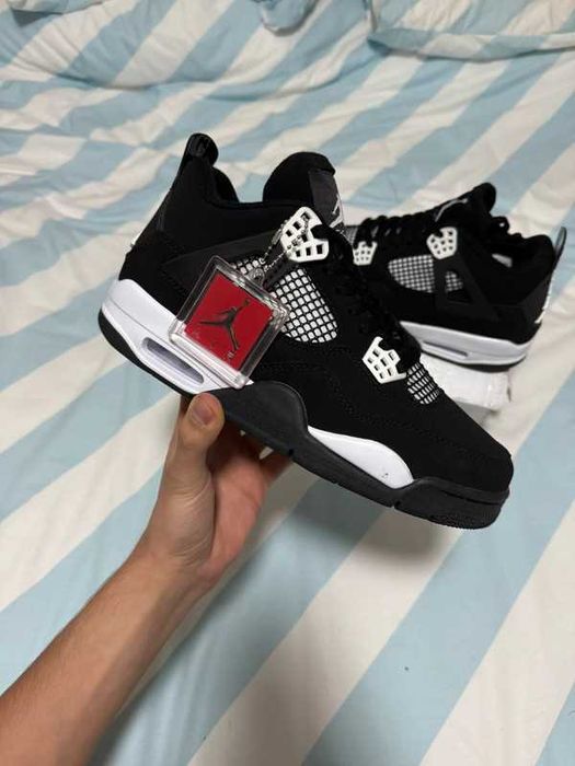 "Buty damskie Trampki"Nike_Air_Jordan_4_Retro_White_Thunder Rozmiar 39