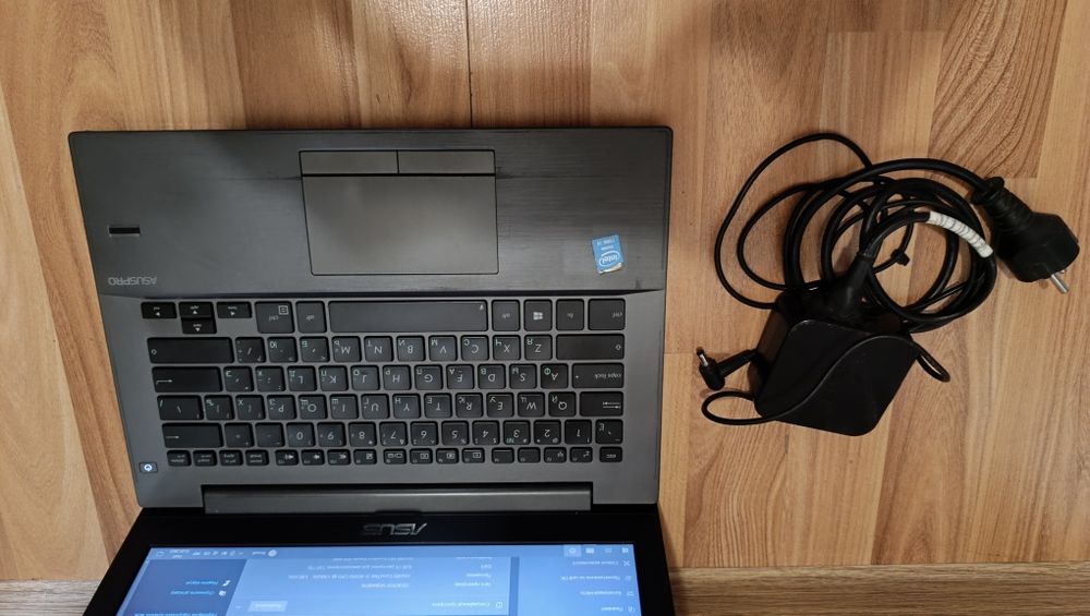 ASUSPRo pu301 робочий