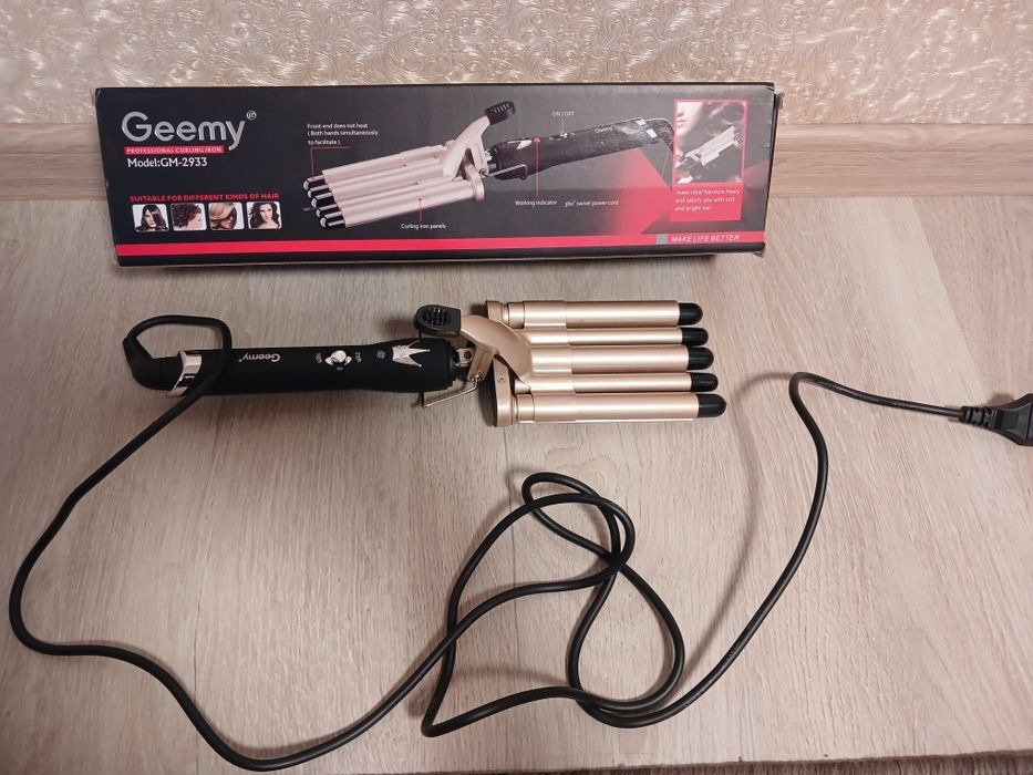 Продам плойку Geemy