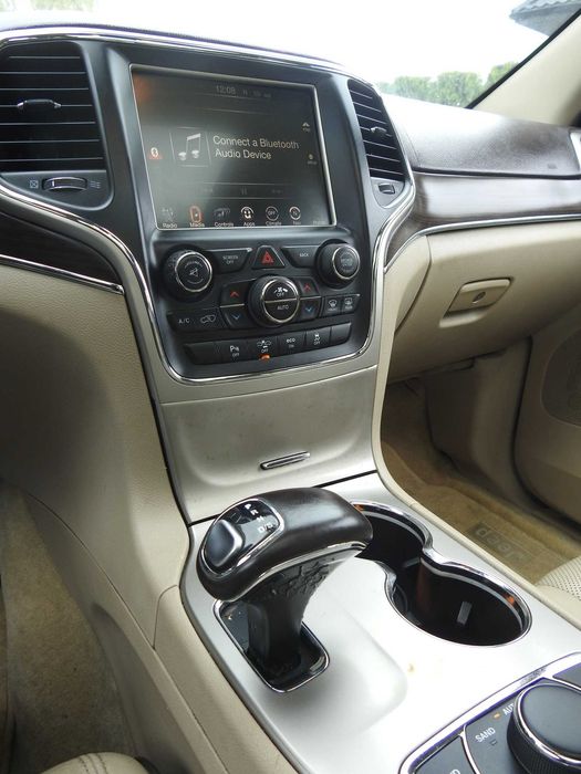 Sprzedam Jeepa Grand Cherokee Wk2 2015, zw Stanów Zjednoczonych