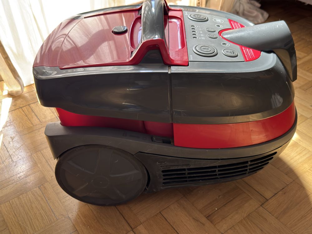 Odkurzacz piorący Zelmer Aquawelt  Pro. 1900W