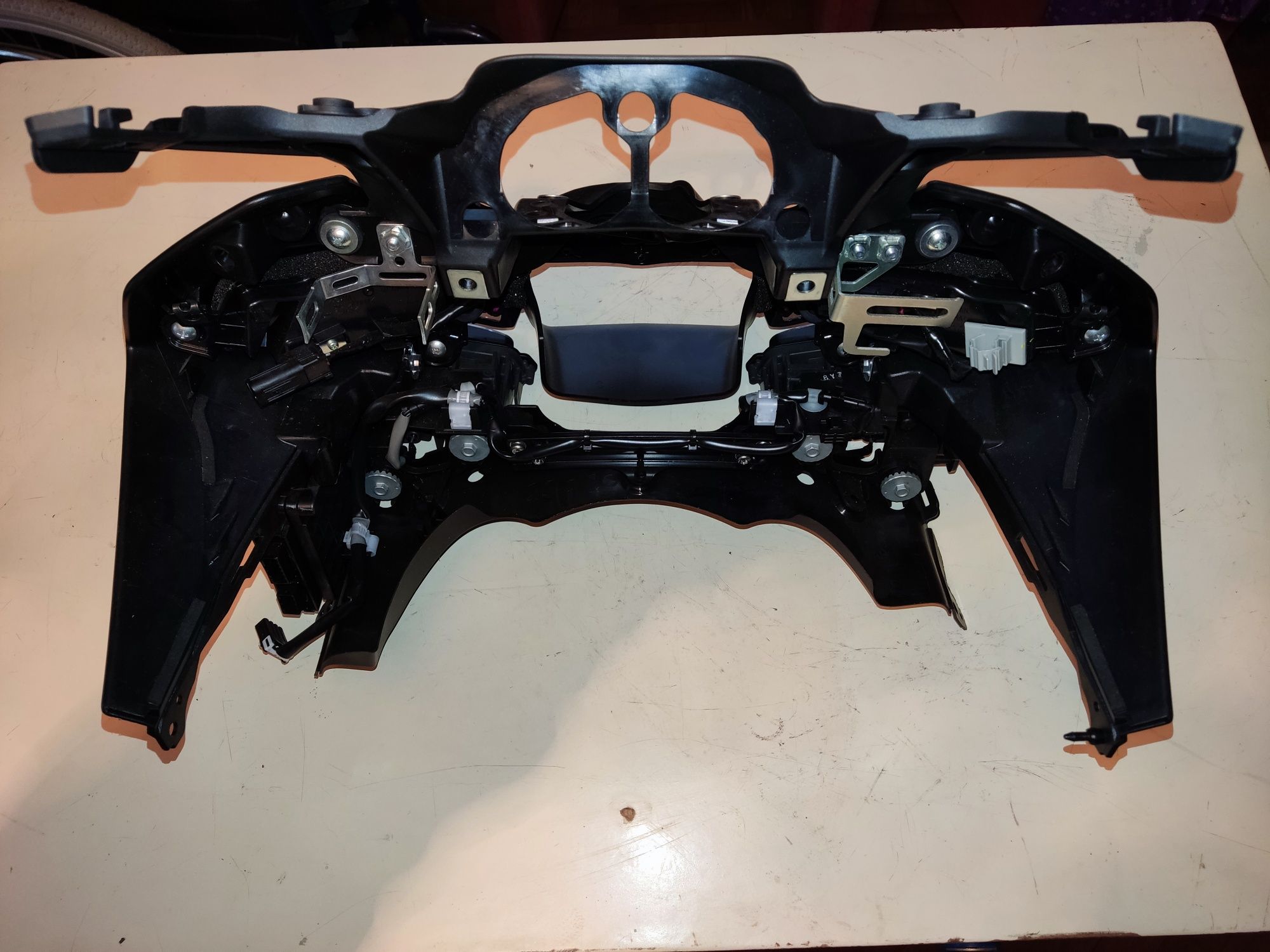 Yamaha R1 RN32 65 R1M reflektor stelaż lampa komplet r1m