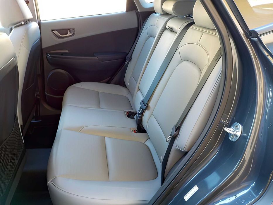 Hyundai Kona      2018