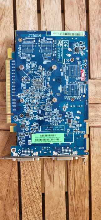 Placa Gráfica DUAL VDI ATI Sapphire HD 2600 XT64585939882497122