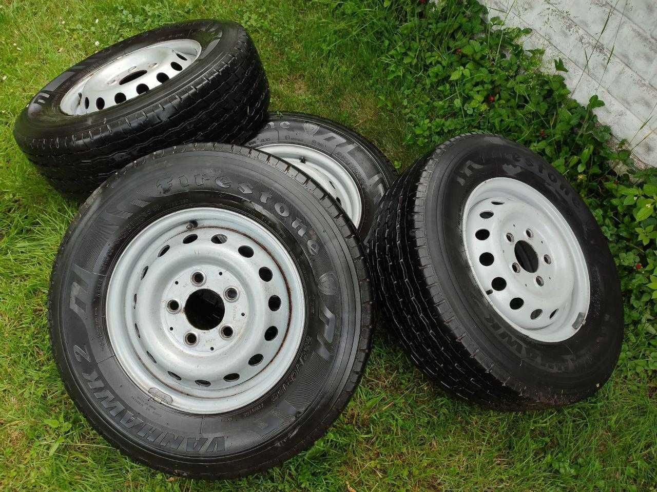 Opony z felgami  225/70/15c