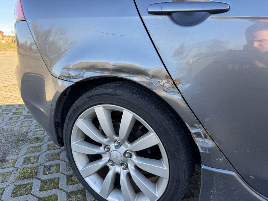 Mitsubishi Lancer 1.8 143km