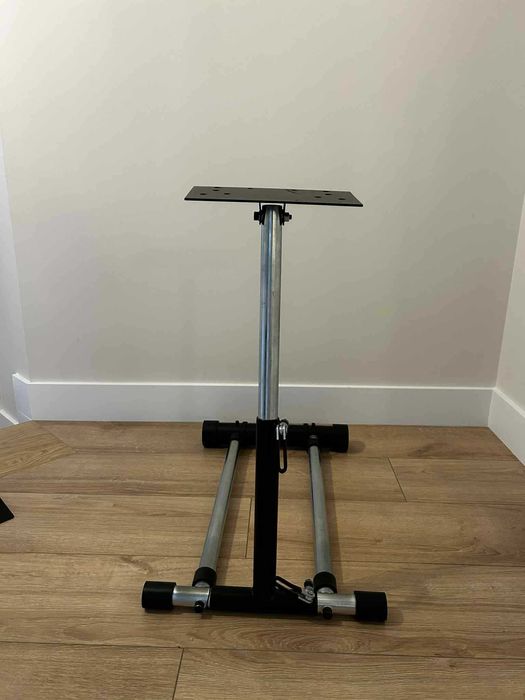 Logitech G29 w pełnym zestawie z Wheel Stand Pro+ hydrołapa w gratisie