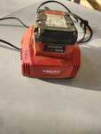 Sprzedam ładowarke plus akumulator firmy Hilti