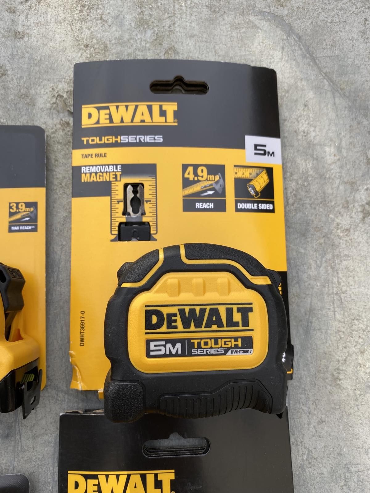 Dewalt рулетка 3/5/8/30м.