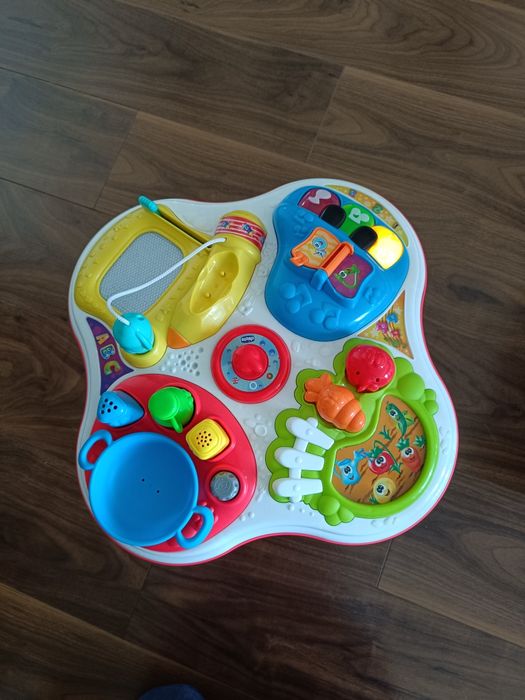 Mesa minhas primeiras atividades chicco