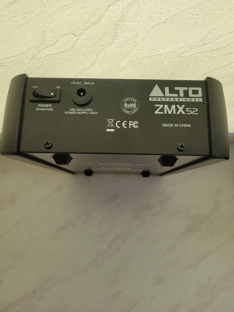 Микшерный пульт ALTO professional  ZMX52