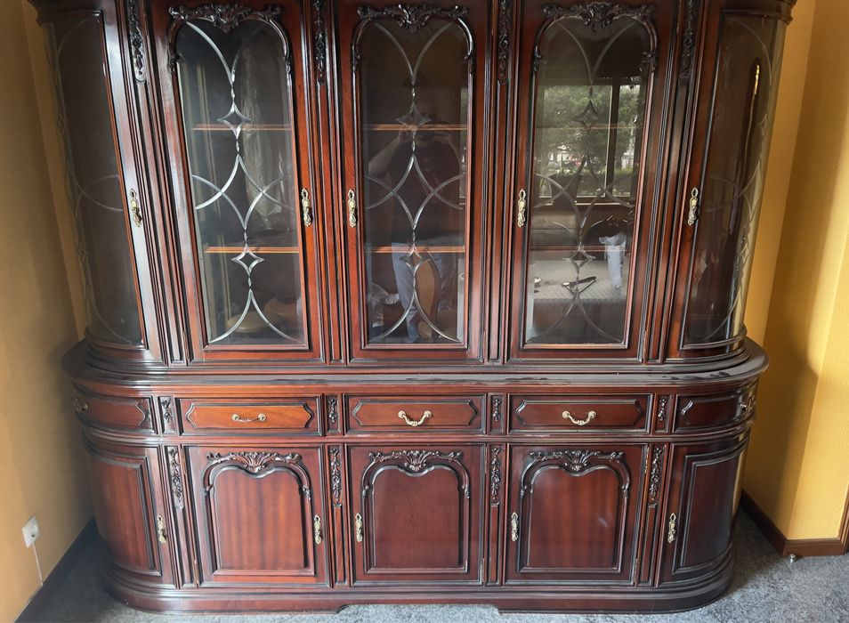 Móvel de Sala em madeira Maciça