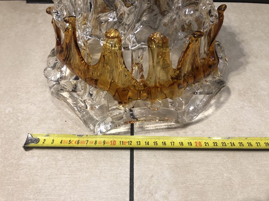 Люстра на одну лампу