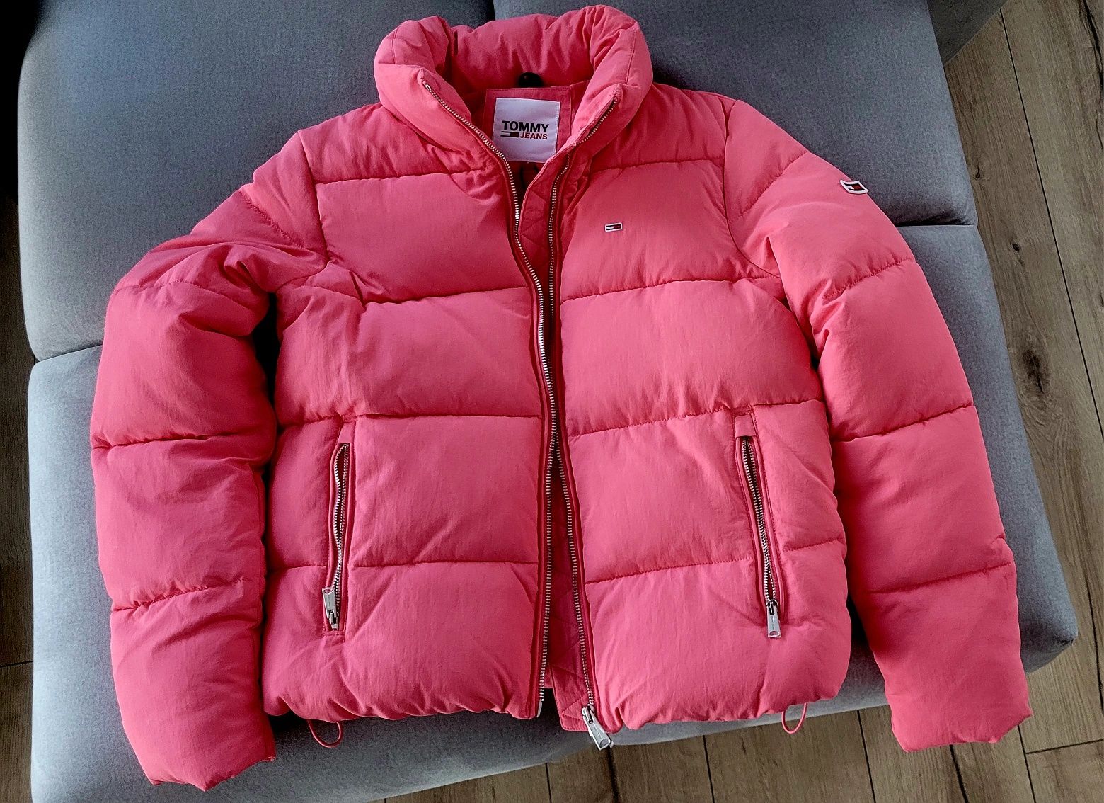 Kurtka zimowa damska tommy jeans s