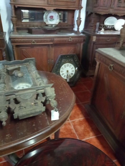 Recheio de loja de antiguidades