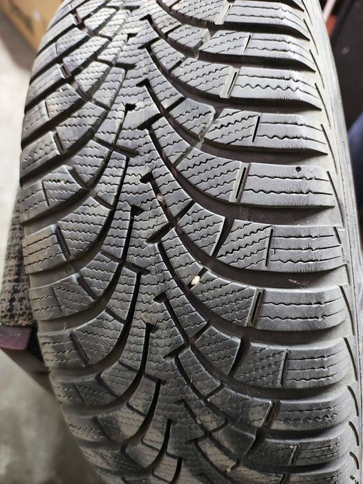 GOODYEAR 205/55/16 zimowe