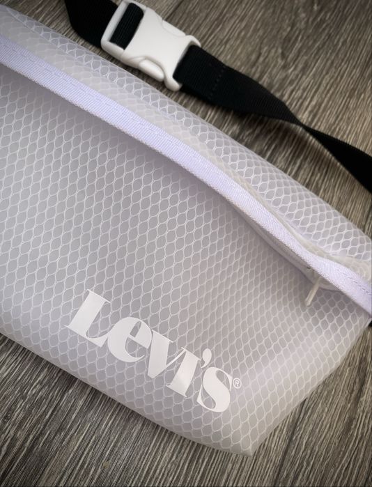 Бананка LEVIS Originals