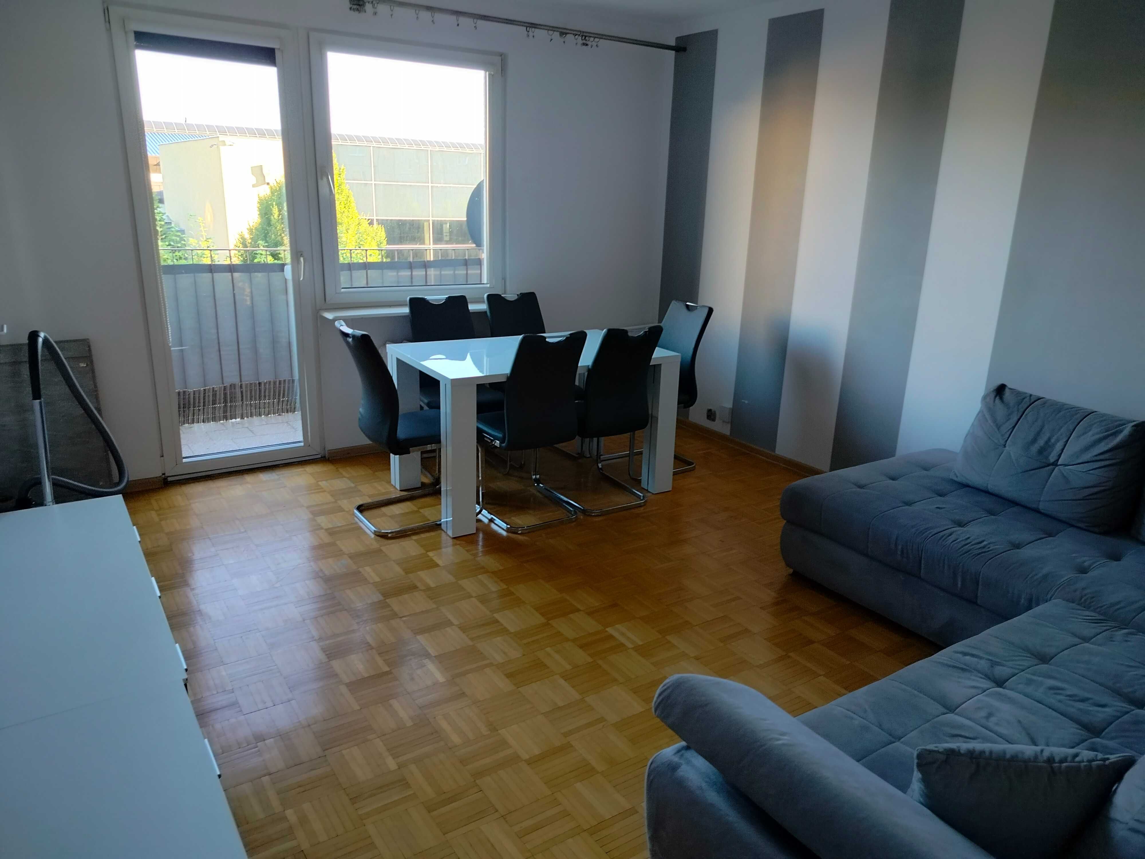 Wynajmę 3-pokojowe mieszkanie w bloku