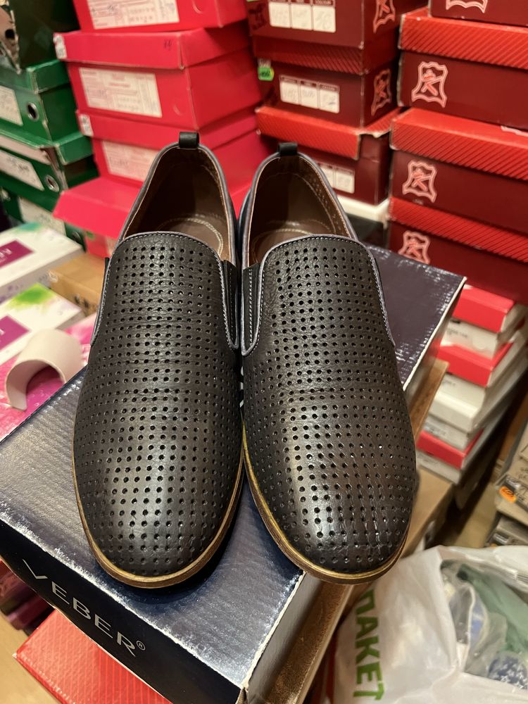 Продам мокасины. Новые. Кожа.