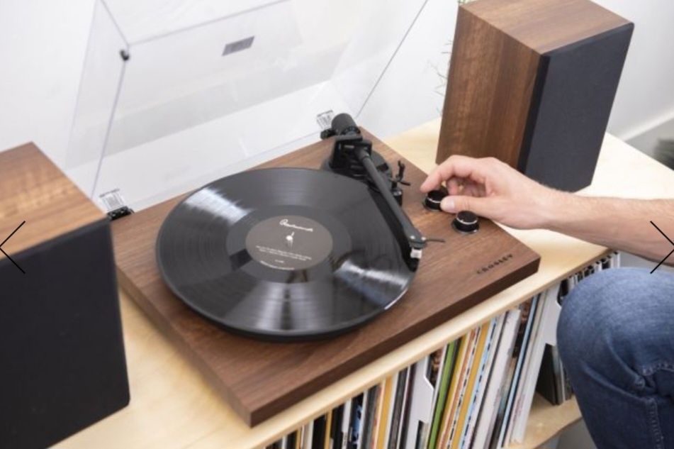 Gira-Discos Vinyl Bluetooth Crosley C62 Turntable